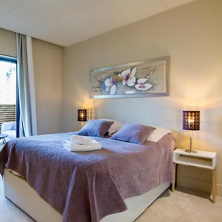 Sweet lodges chambre d hôtes Aix en Provence Rognes Extérieur photo
